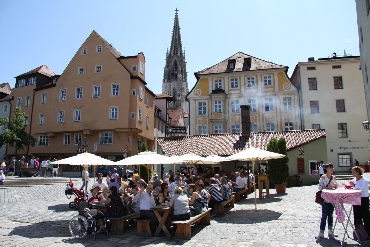 Hotel am Peterstor Regensburg Eksteriør bilde